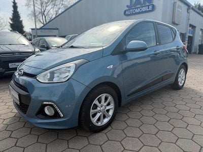 Gebraucht Hyundai i10 Passion 67 PS (49 kW) 2017 Blau Kleinwagen