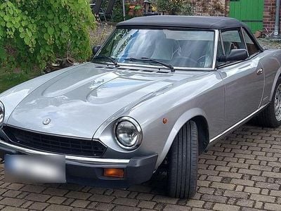 Gebraucht Fiat 124 Spider 105 PS (77 kW) 1983 Silber Cabrio