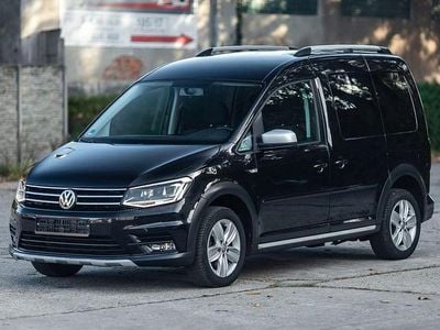 Schwarz Gebraucht 2018 VW Caddy Highline Van / Kleinbus | 21.900 €