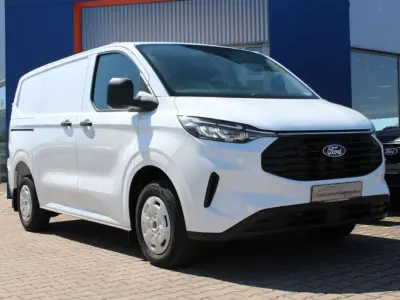Neu Ford Transit Custom Trend 136 PS (100 kW) 2026 Frost weiß sonderlack Van