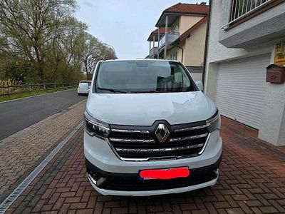 Second-hand Renault Trafic 150 CP (110 kW) 2023 Alb Monovolum