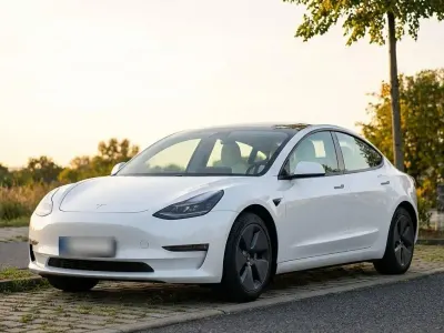 Second-hand Tesla Model 3 Long Range AWD 366 kW (498 CP) 2022 Alb Berlinǎ