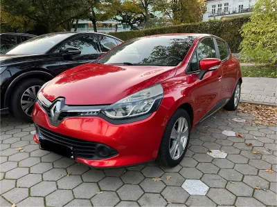Używany Renault Clio IV 2015 Czerwony Hatchback