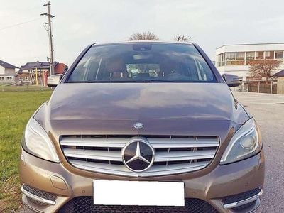 Mercedes B200