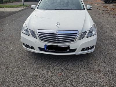 Mercedes E220