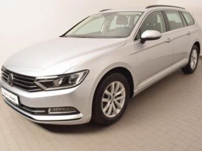 Gebraucht VW Passat Comfortline 150 PS (110 kW) 2018 Silber metallic Kombi
