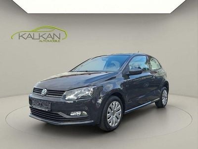 Gebraucht VW Polo Trendline 60 PS (44 kW) 2015 Uranograu/cinza urano Limousine