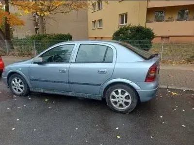 Gebraucht Opel Astra 89 PS (65 kW) 2003 Silber Limousine