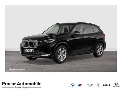 Schwarz Neu 2026 BMW iX1 SUV | 41.490 € (Guter Preis)