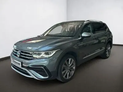Gebraucht VW Tiguan Allspace Elegance 200 PS (147 kW) 2023 Grau SUV