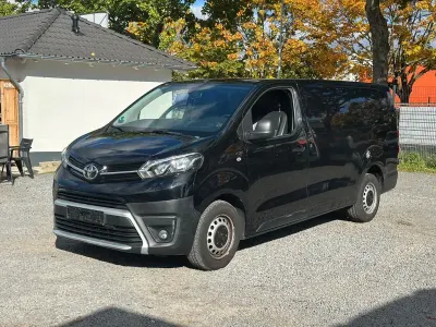 Używany Toyota Proace 150 KM (110 kW) 2021 Czarny Minivan