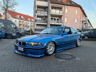Blau Gebraucht 1997 BMW 323 M Sport Coupé | 24.999 €