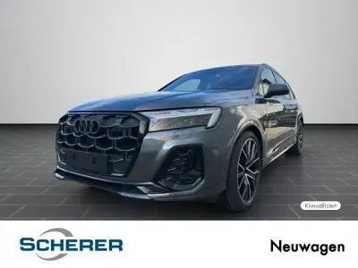 Neu Audi Q7 Business 286 PS (210 kW) 2026 Grau SUV