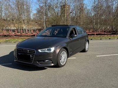 Gebraucht Audi A3 Comfort 150 PS (110 kW) 2015 Braun Limousine