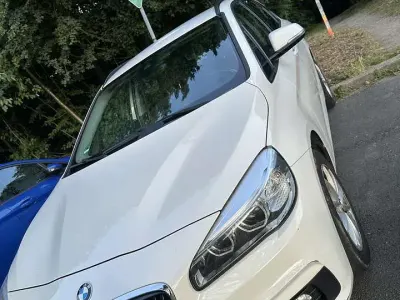 Gebraucht BMW 218 150 PS (110 kW) 2015 Weiß Van / Kleinbus