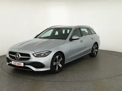 Używany Mercedes C200 Avantgarde 184 KM (135 kW) 2022 Srebrny Kombi