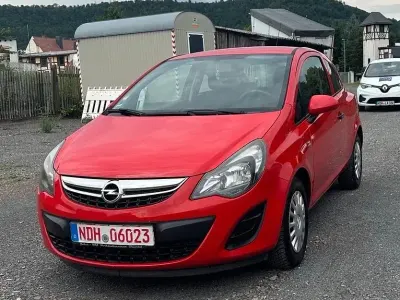 Gebraucht Opel Corsa Selection 69 PS (50 kW) 2014 Rot Kleinwagen