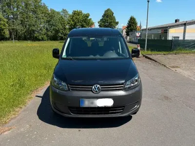 Gebraucht VW Caddy 105 PS (77 kW) 2014 Schwarz Van / Kleinbus