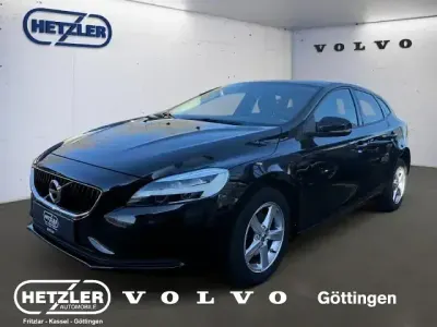 Begagnad Volvo V40 Kinetic 122 HK (89 kW) 2018 Svart Kombi