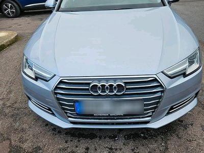 Grau Gebraucht 2016 Audi A4 Kombi | 15.500 € (Etwas zu teuer)