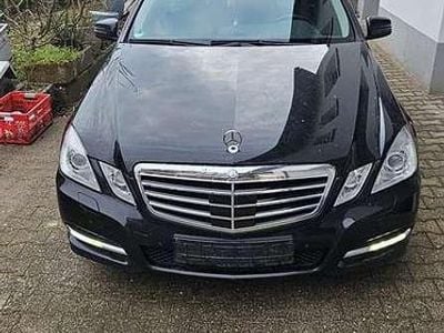 Schwarz Gebraucht 2012 Mercedes E220 Avantgarde Kombi | 4.500 € (Guter Preis)