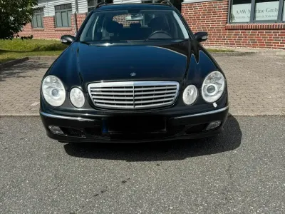 Gebraucht Mercedes E200 160 PS (117 kW) 2004 Schwarz Kombi