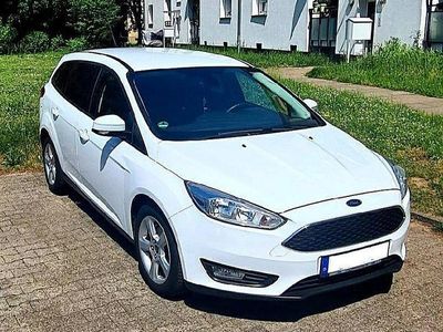 Gebraucht Ford Focus Business Edition 125 PS (91 kW) 2016 Weiß Kombi