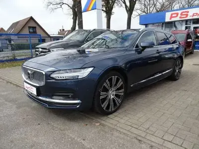 Gebraucht Volvo V90 Ultimate 235 PS (172 kW) 2023 Blau Kombi