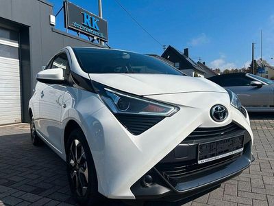 Gebraucht Toyota Aygo 72 PS (52 kW) 2019 Weiß Kleinwagen