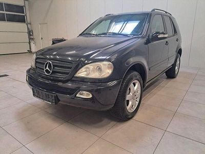 Usata Mercedes ML270 163 CV (119 kW) 2004 Nero SUV