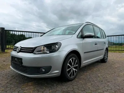Gebraucht VW Touran 105 PS (77 kW) 2012 Silber Van / Kleinbus