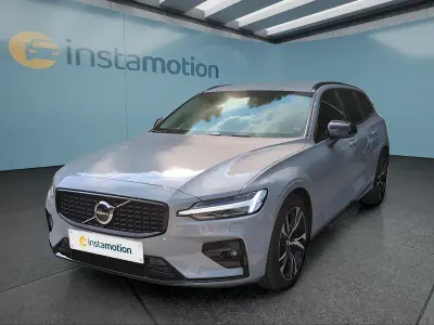 Gebraucht Volvo V60 197 PS (144 kW) 2024 Grau Kombi