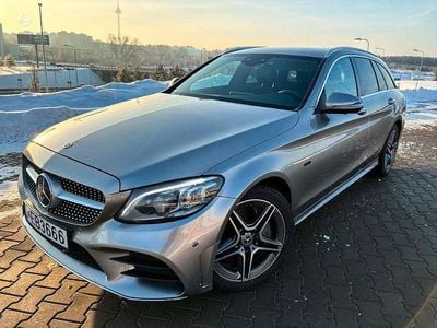 Beige Gebraucht 2020 Mercedes C300e AMG Limousine | 22.490 € (Etwas zu teuer)