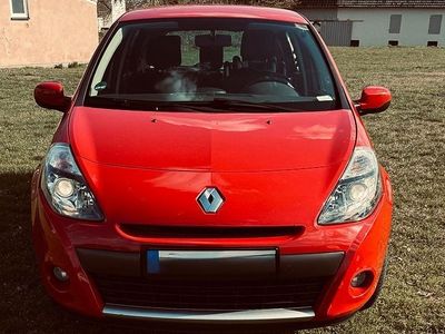 Gebraucht Renault Clio II Dynamique 101 PS (74 kW) 2009 Rot Limousine