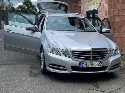 Mercedes E300