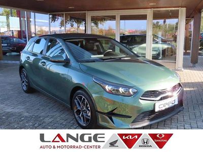 Usata Kia Ceed 140 CV (102 kW) 2025 Verde Utilitaria