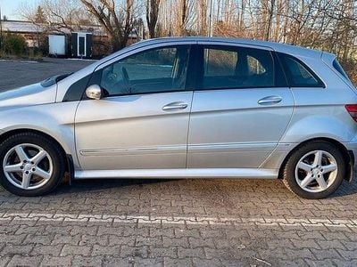 Silber Gebraucht 2006 Mercedes B200 Van / Kleinbus | 2.300 € (Superpreis)