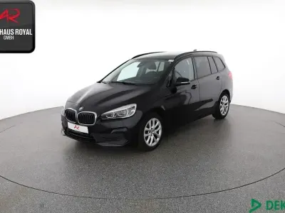 Gebraucht BMW 218 Gran Tourer Advantage 150 PS (110 kW) 2022 Schwarz Van / Kleinbus
