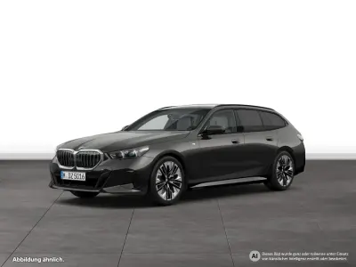 Gebraucht BMW 540 M Sport 286 PS (210 kW) 2025 Grau Kombi