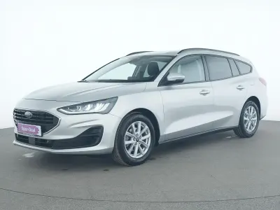 Używany Ford Focus Cool & Connect 120 KM (88 kW) 2022 Srebrny Kombi