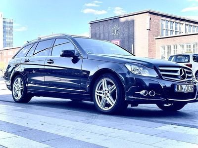 Schwarz Gebraucht 2011 Mercedes C250 Kombi | 12.700 € (Fairer Preis)