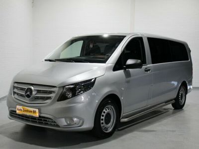 Silber metallic Gebraucht 2017 Mercedes Vito Van | 29.631 € (Teuer)