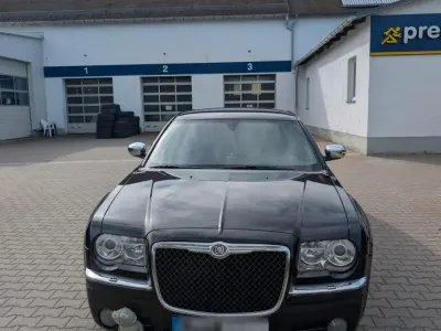 Usata Chrysler 300C Touring 218 CV (160 kW) 2007 Nero Station wagon