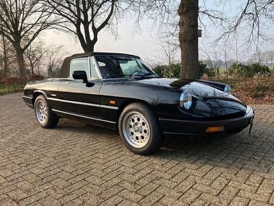 Gebraucht Alfa Romeo Spider 125 PS (91 kW) 1991 Schwarz Cabrio