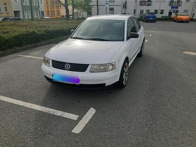 Gebraucht VW Passat 125 PS (91 kW) 1997 Weiß Limousine