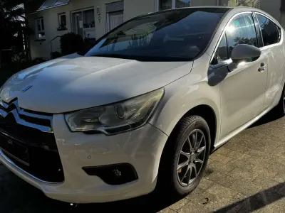 Gebraucht Citroën DS4 So Chic 111 PS (81 kW) 2012 Weiß Kleinwagen