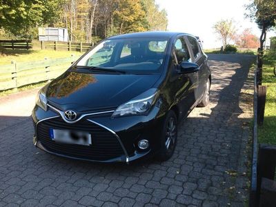 gebraucht Toyota Yaris 1,0 Comfort / AHK / Navi