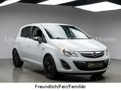 Gebraucht Opel Corsa Innovation 101 PS (74 kW) 2012 Weiß Kleinwagen