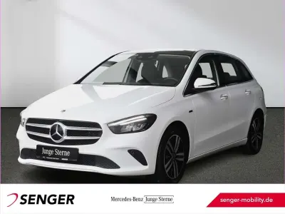 Gebraucht Mercedes E250 Progressive 160 PS (117 kW) 2021 Unilack polarweiß Limousine