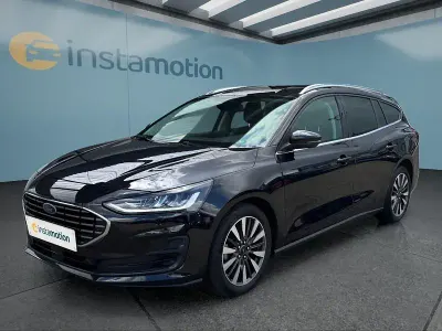 Gebraucht Ford Focus Titanium 125 PS (91 kW) 2023 Schwarz Kombi